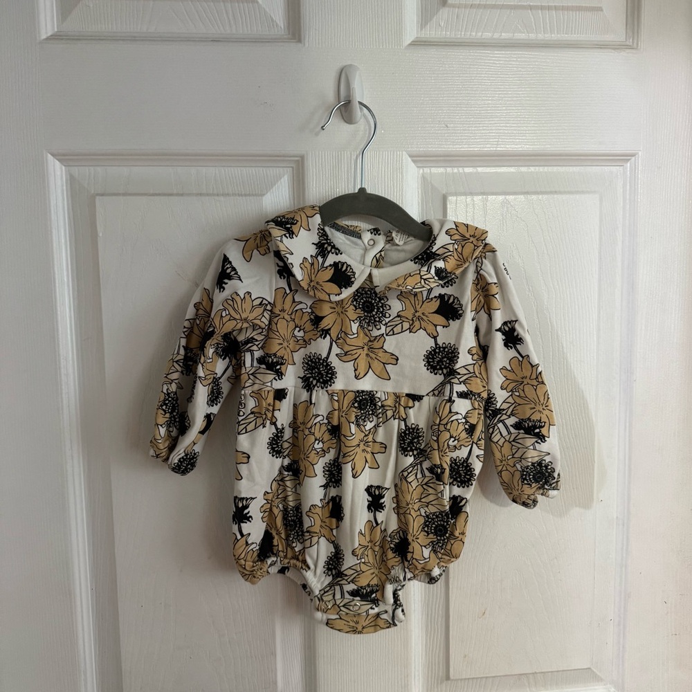Kate Quinn White & Yellow Retro Neutral Floral Peter Pan Collar Romper Size 2T